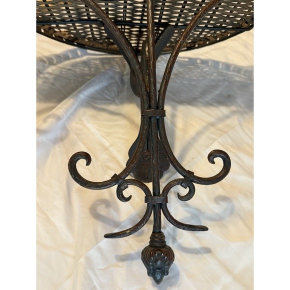 Vintage IRON and WICKER wall scounce shelf - Picture 12 of 15